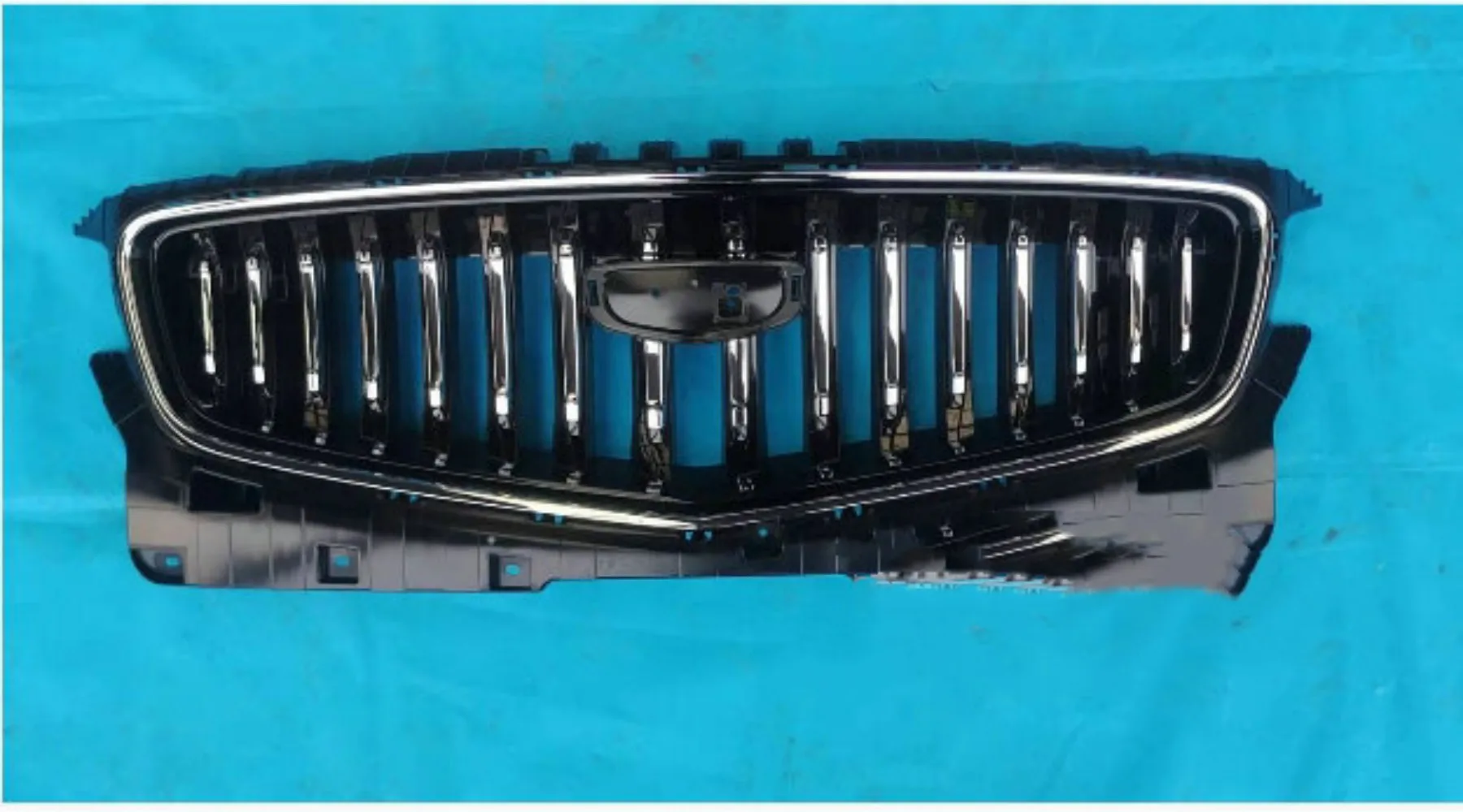 Доставка решетки радиатора для Geely Atlas 7 Pro из Китая через компанию ПЭК Гуанчжоу