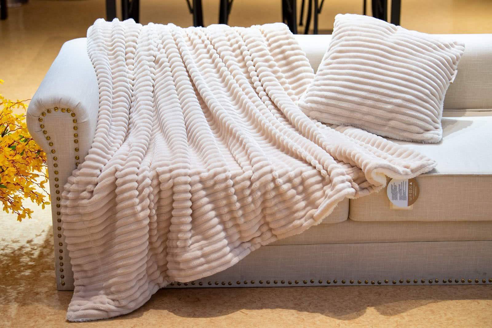 Доставка пледов оптом из Китая в Россию с ПЭК: Комфорт и выгода для вашего бизнеса