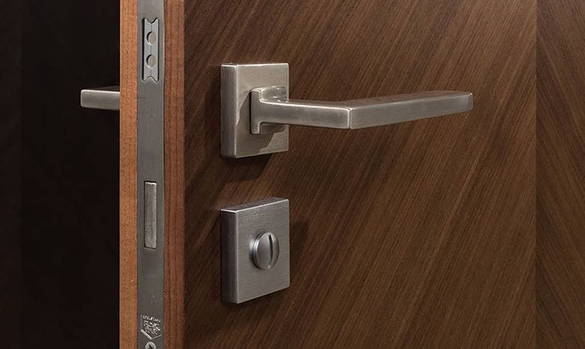 Доставка фурнитуры для дверей из Китая в Россию через ПЭК Китай Гуанчжоу