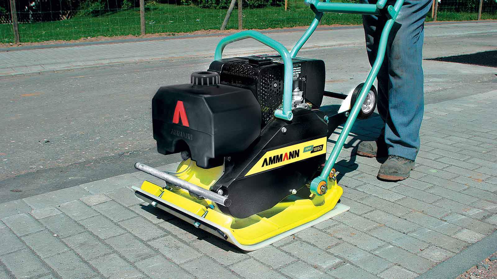 Доставка виброплиты для укладки брусчатки из Китая в Россию через ПЭК Китай Гуанчжоу